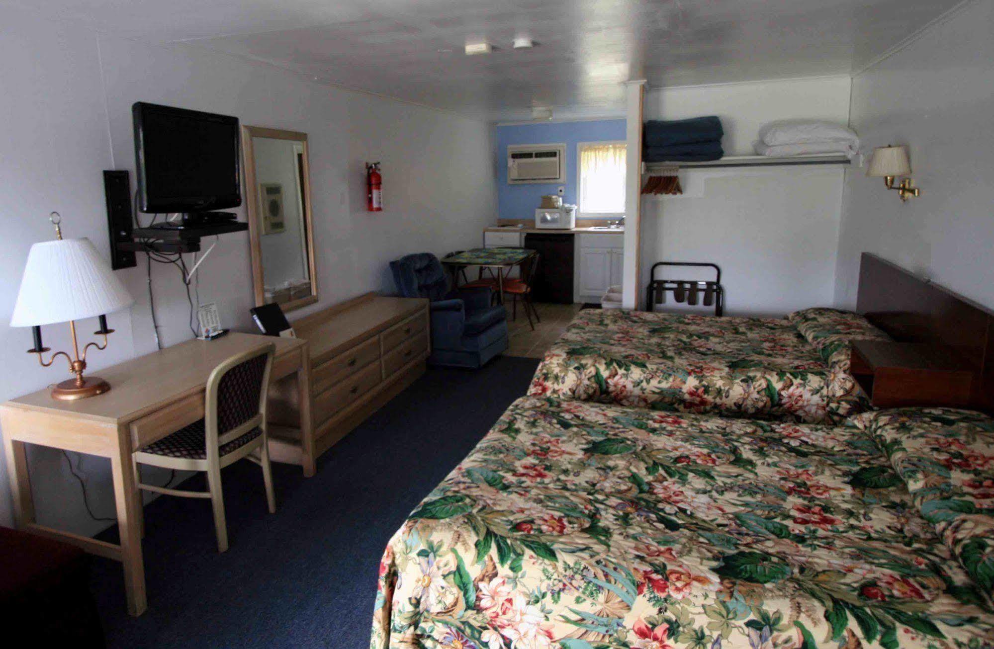 Cabin City Motel ケープ・メイ エクステリア 写真